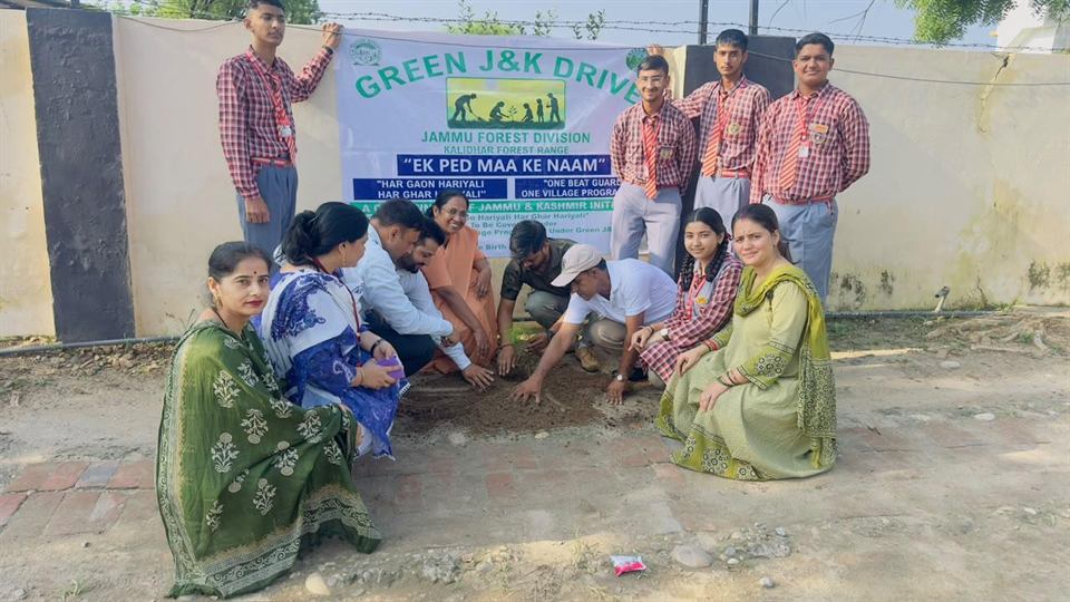 Eco Club students