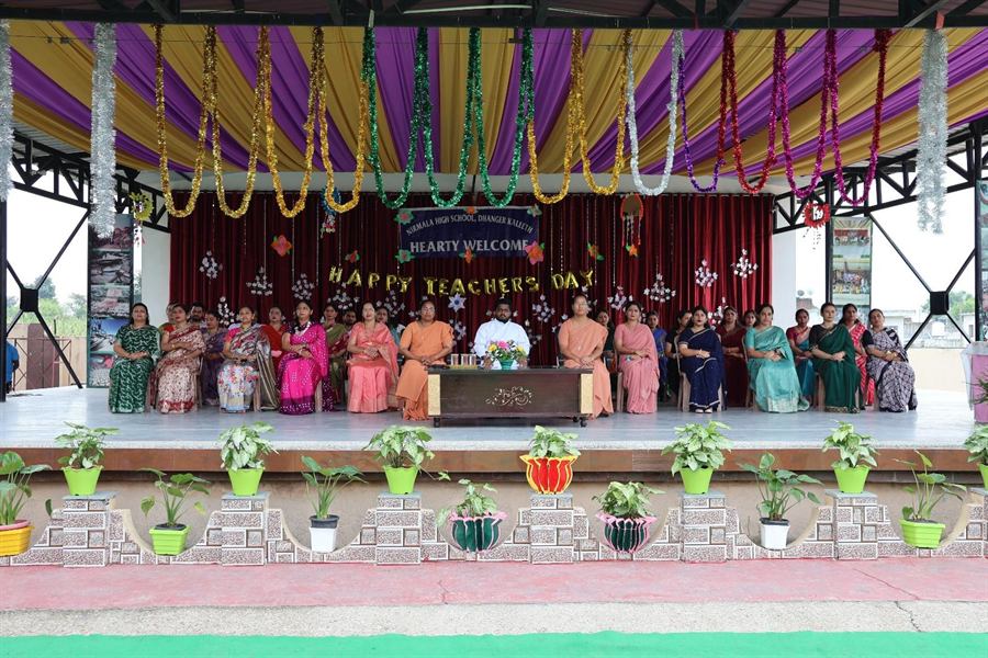 Teachers' Day celebration on the school stage